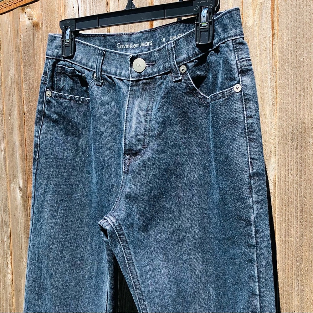 Calvin Klein Slim Straight Jeans size 18 - Picture 2 of 16